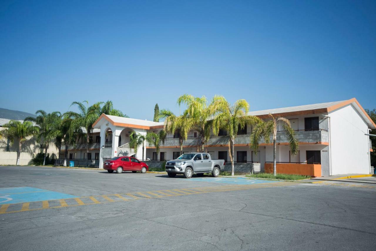 Capital O 88 Inn San Nicolás de los Garzas Esterno foto